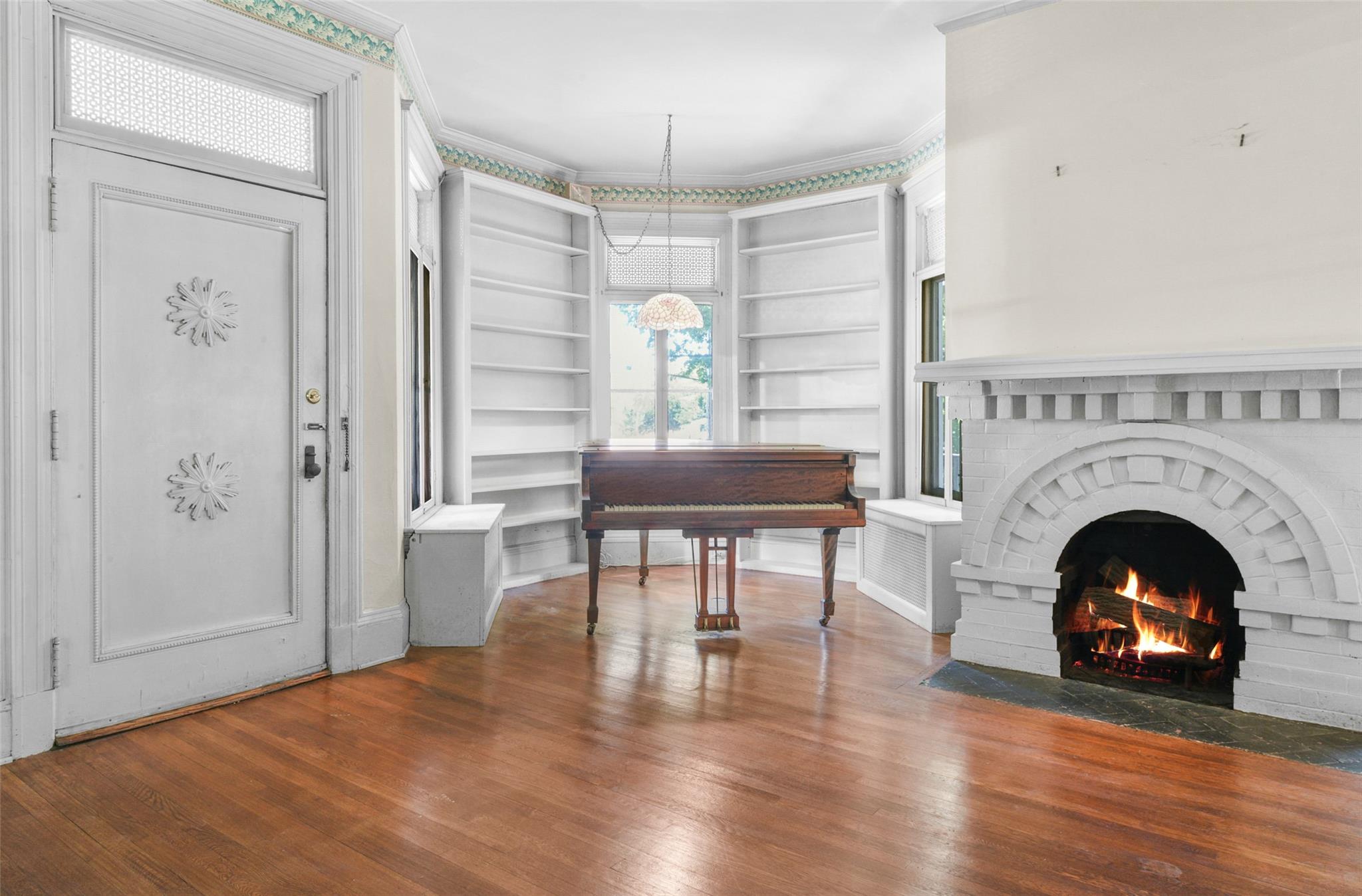 69 Desmond Avenue, Bronxville, New York image 8