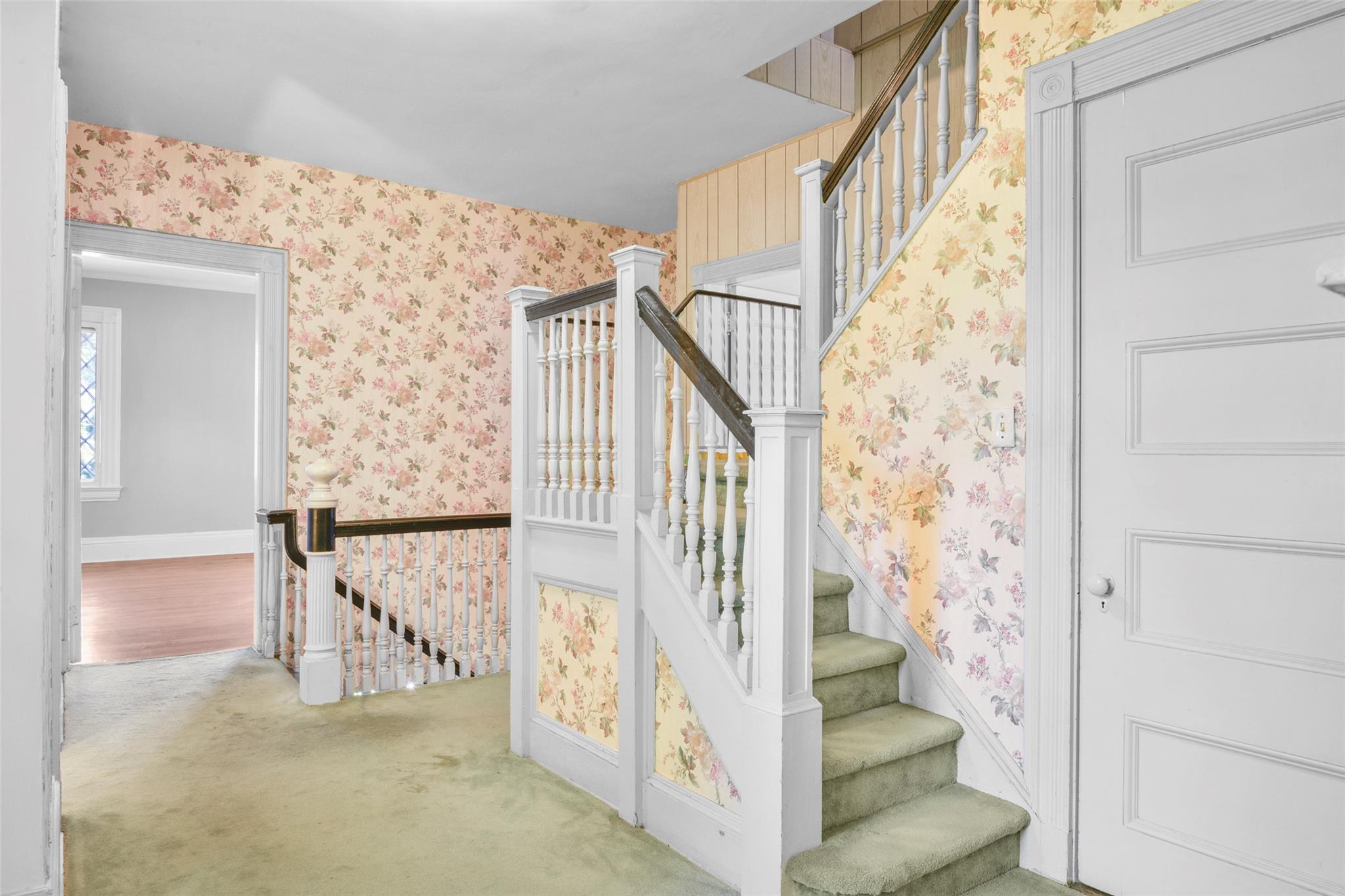 69 Desmond Avenue, Bronxville, New York image 32
