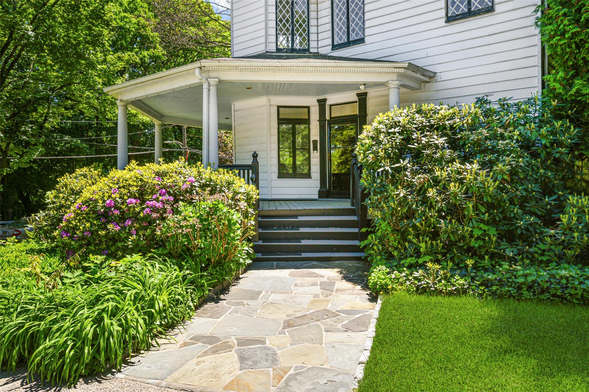 69 Desmond Avenue, Bronxville, New York image 3