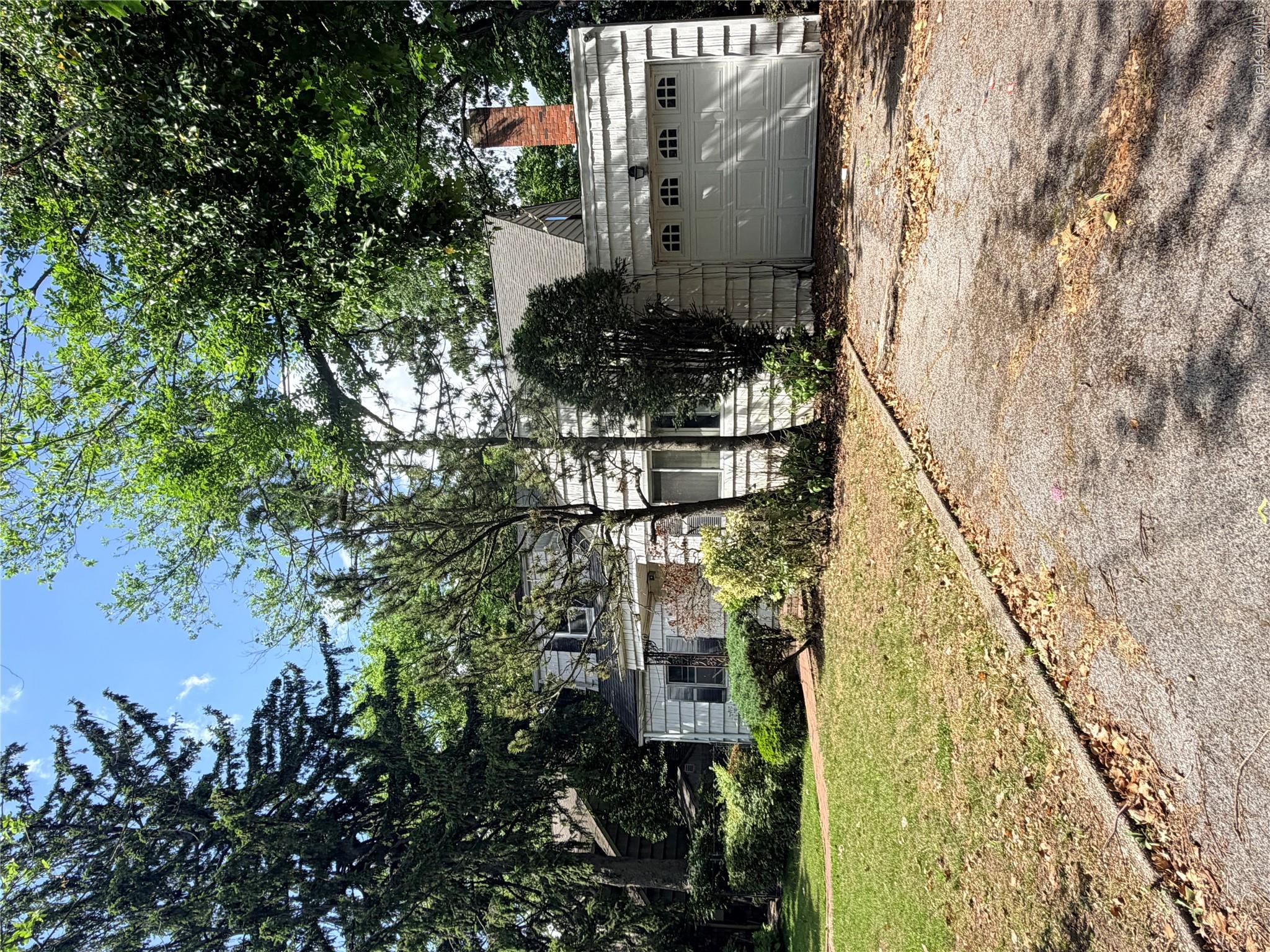 182 E Rockaway Road