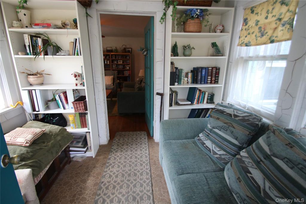 Photo of 105 Seaview Terrace, Northport, NY 11768 (MLS # 985186)