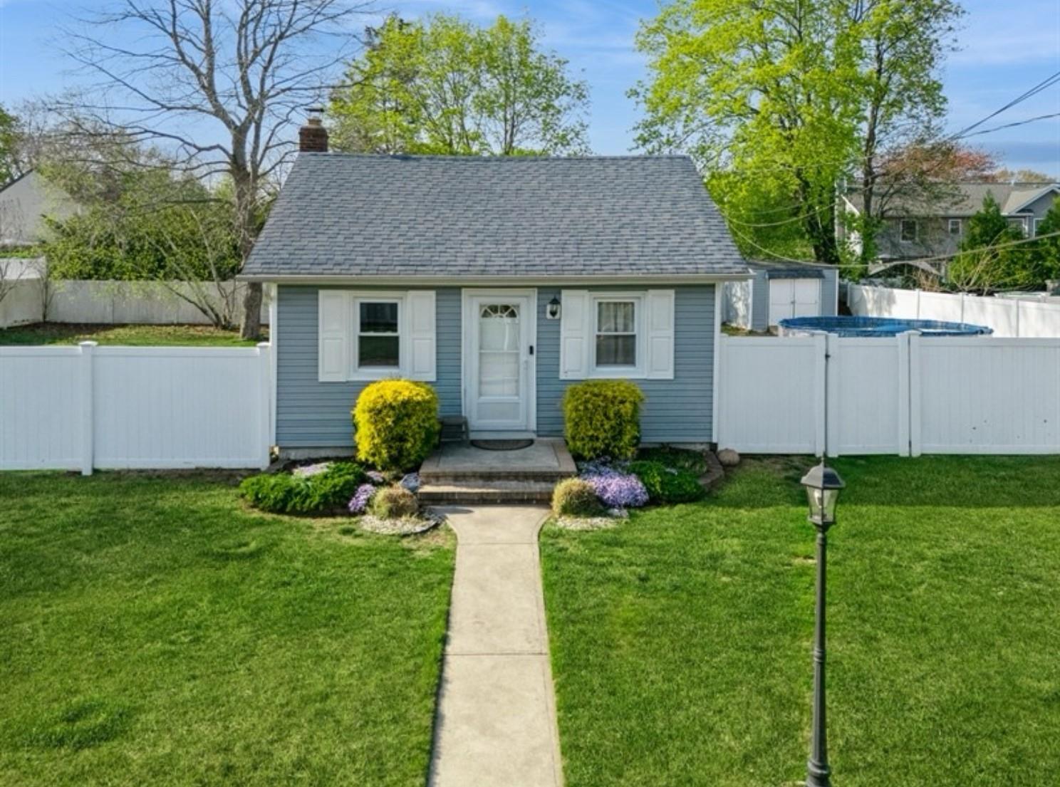 94 16th Street, Wading River, New York image 3