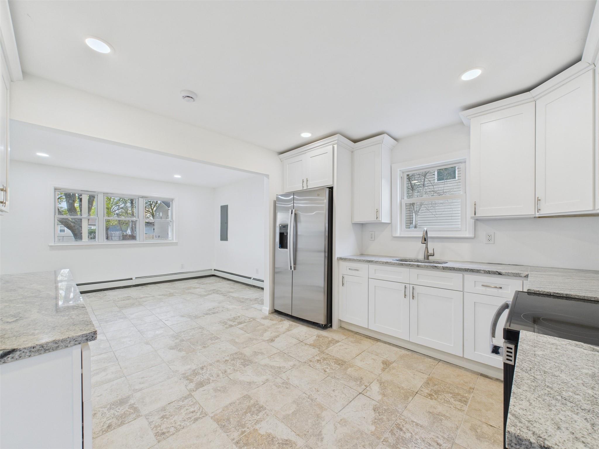 613 Bourdois Avenue, Bellport, New York image 10