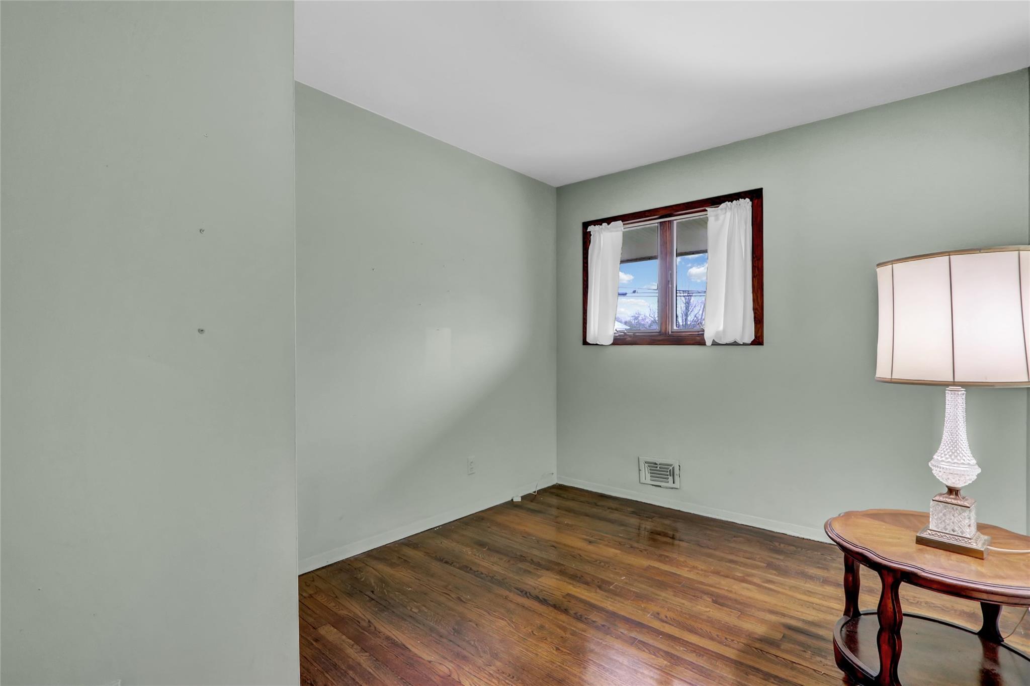 10 Penfield Drive, East Northport, New York image 15
