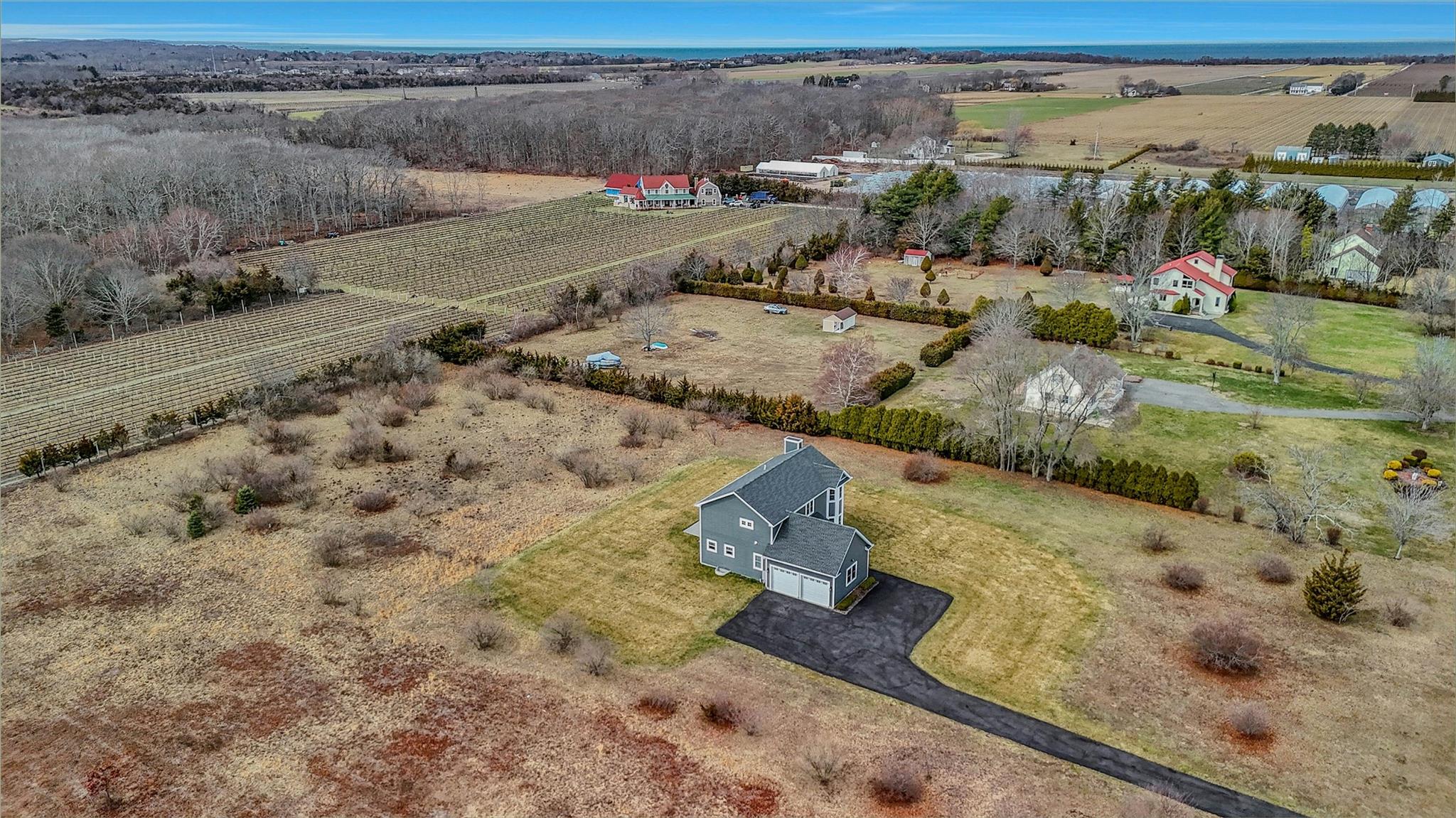 6805 Alvahs Lane, Southold, New York image 38