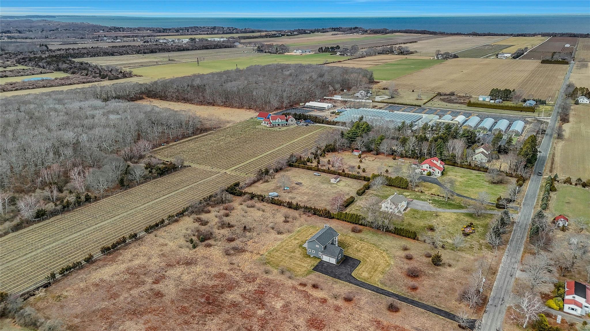 6805 Alvahs Lane, Southold, New York image 39