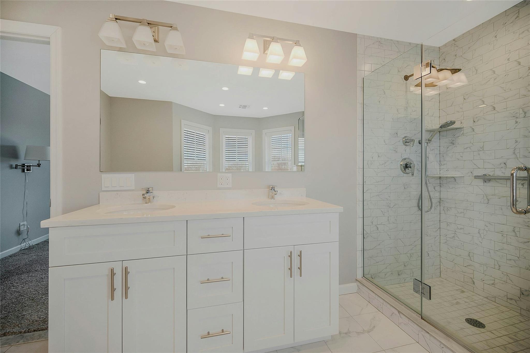 6805 Alvahs Lane, Southold, New York image 15