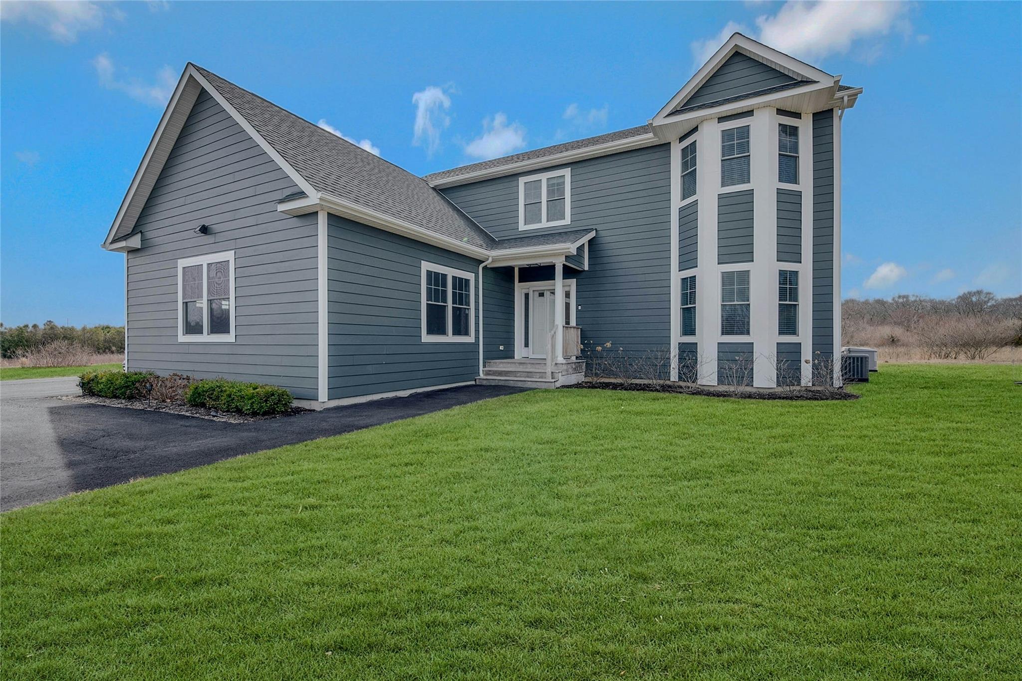 6805 Alvahs Lane, Southold, New York image 1
