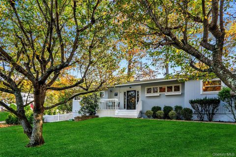 Photo of 121 Grove Road, Kings Park, NY 11754 (MLS # 931790)