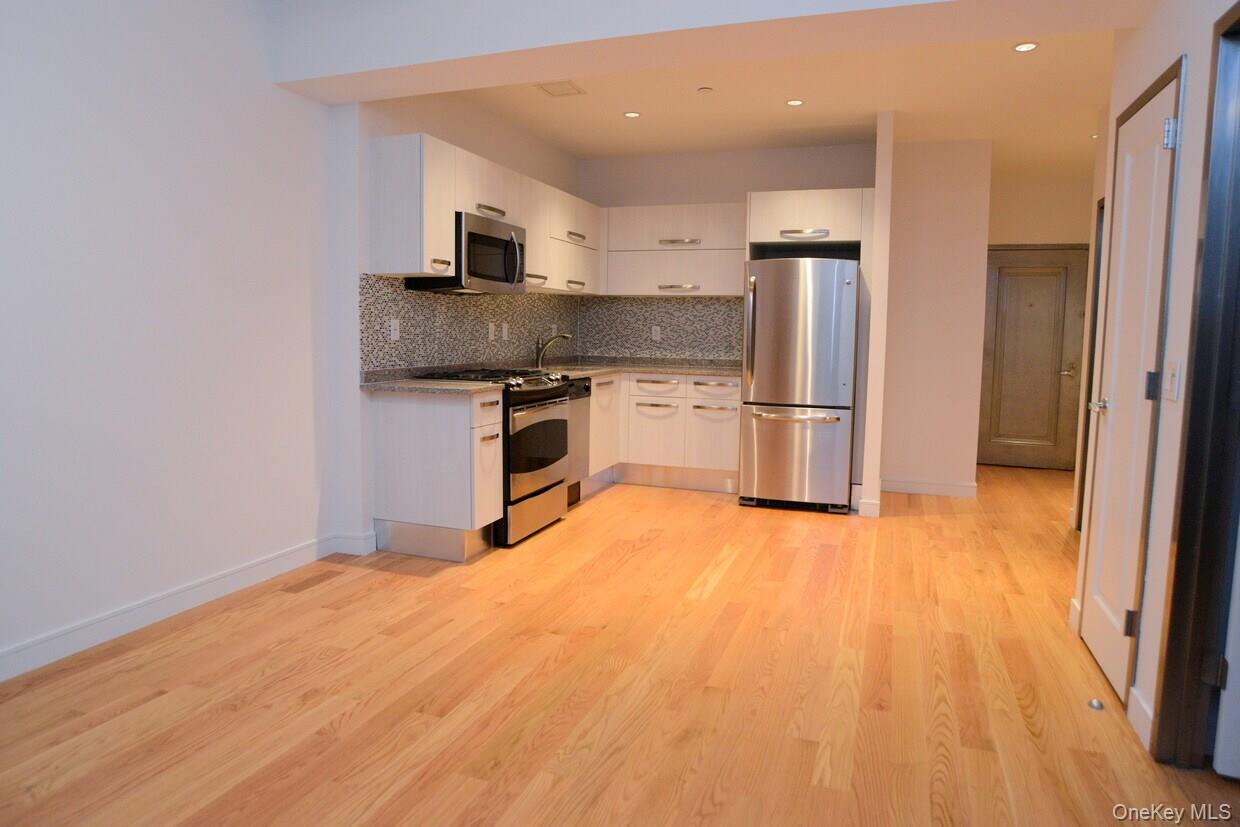 114 Greenpoint Avenue 4D