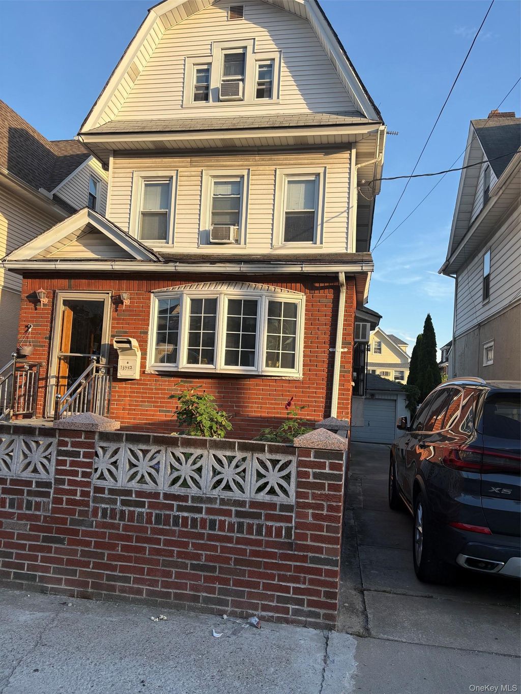 Photo of 13952 86th Road, Jamaica, NY 11435 (MLS # 1010792)