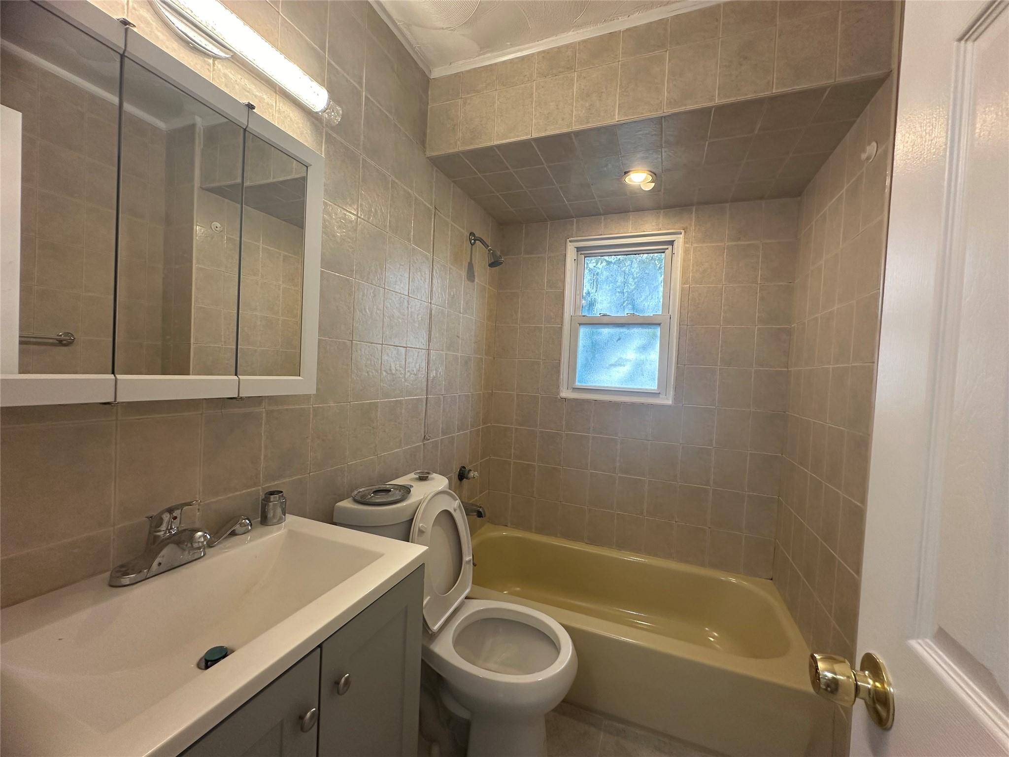 176 Fenimore Avenue, Uniondale, New York image 5