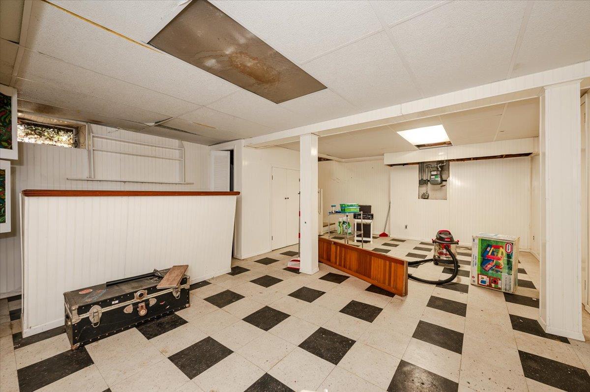 165 Raymond Street, Rockville Centre, New York image 11