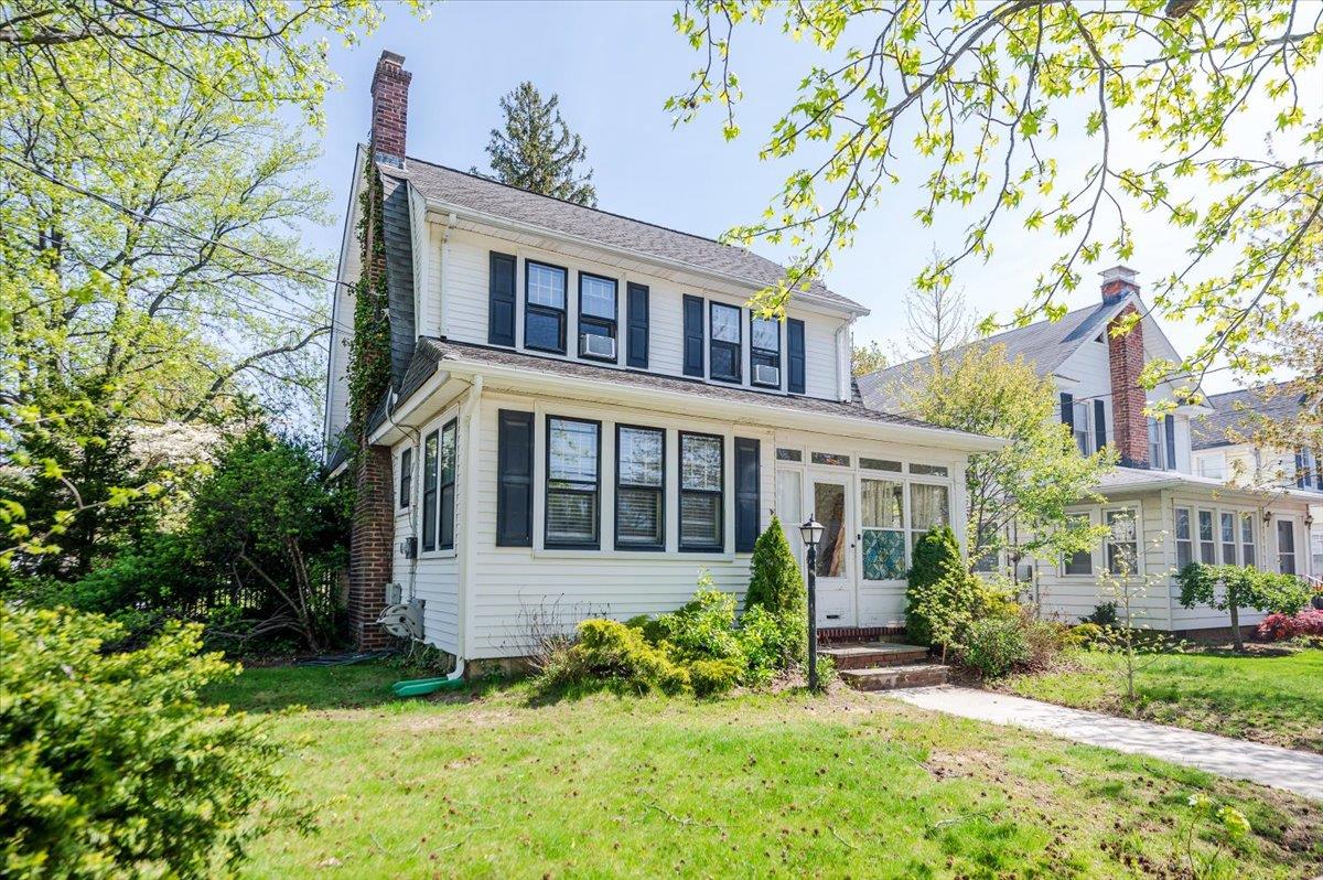 165 Raymond Street, Rockville Centre, New York image 13