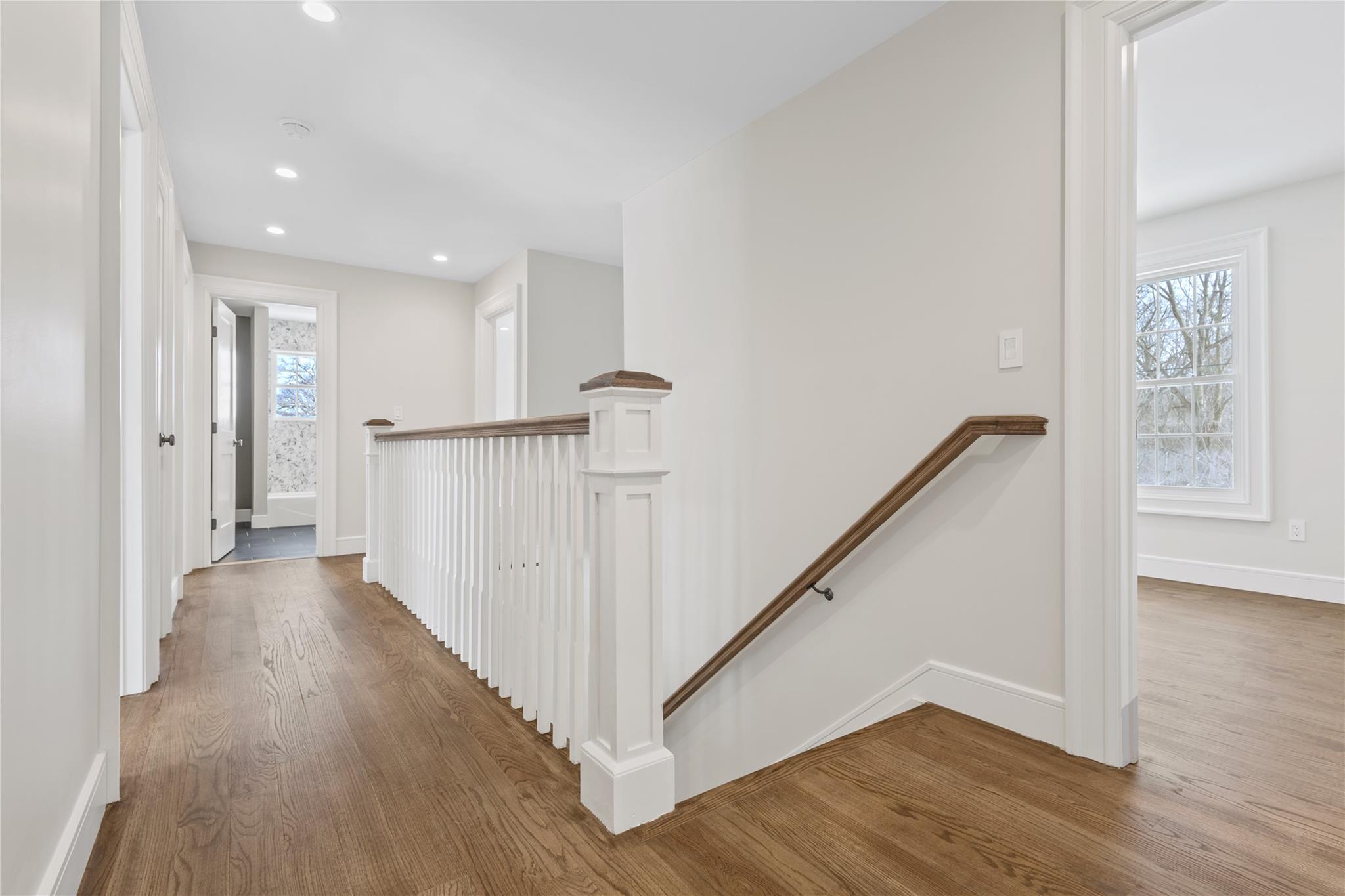 434 Lakeview Road, Bellmore, New York image 9