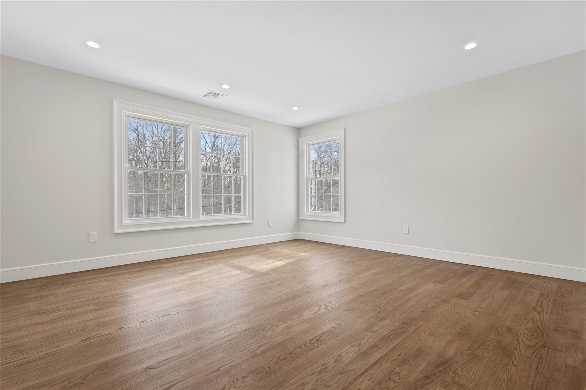 434 Lakeview Road, Bellmore, New York image 10