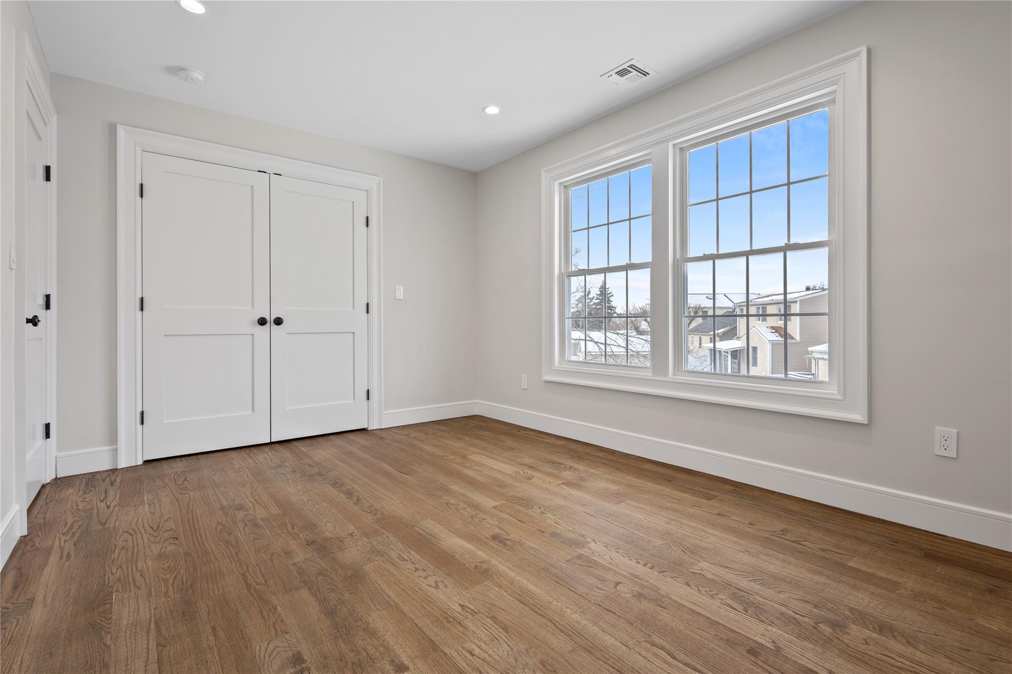 434 Lakeview Road, Bellmore, New York image 16