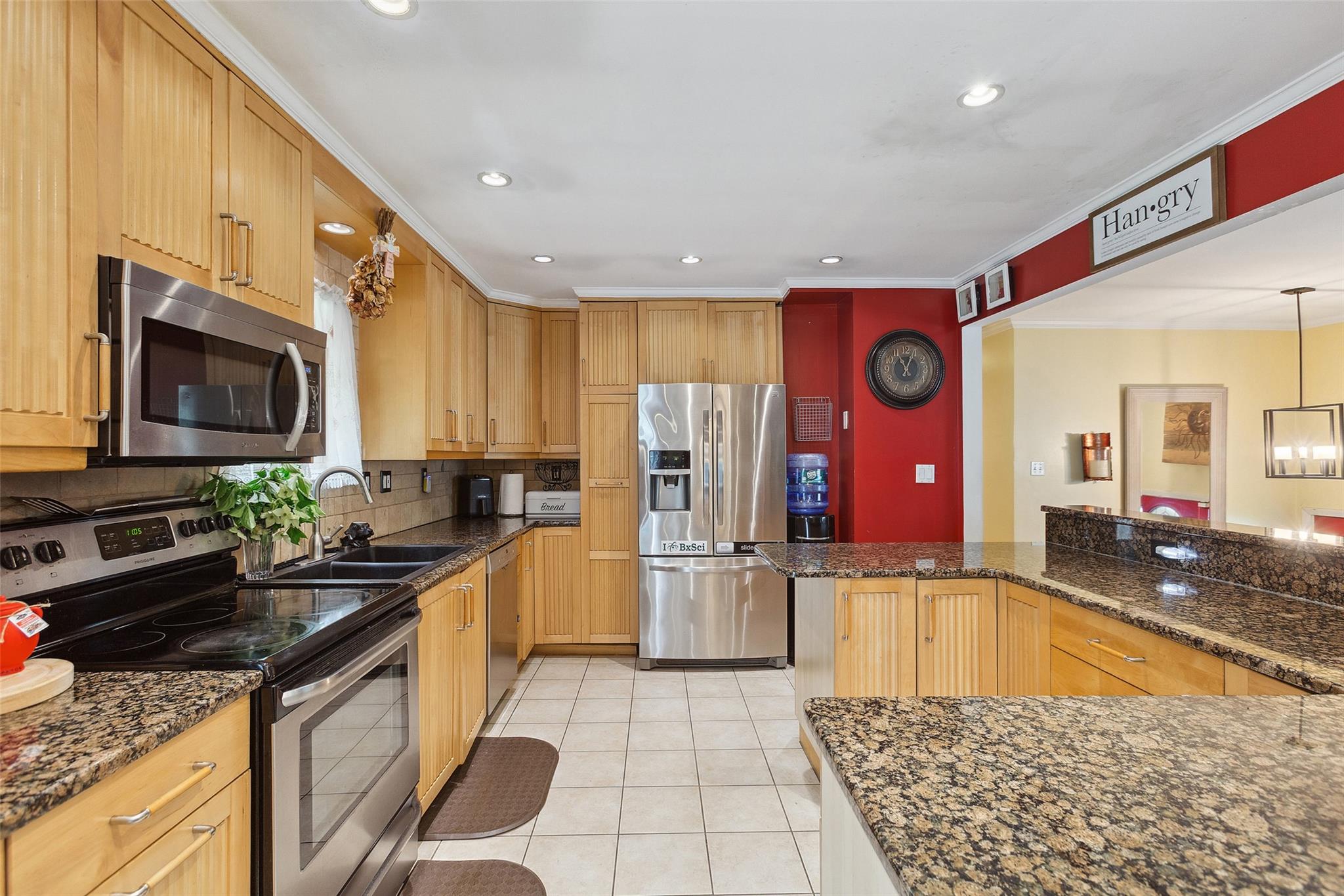 49 Sherwood Road, Cortlandt Manor, New York image 3