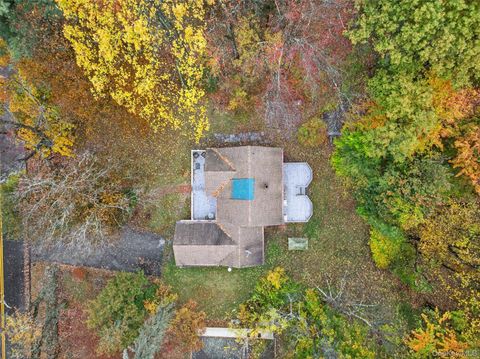 Photo of 152 Buena Vista Road, New City, NY 10956 (MLS # 930038)