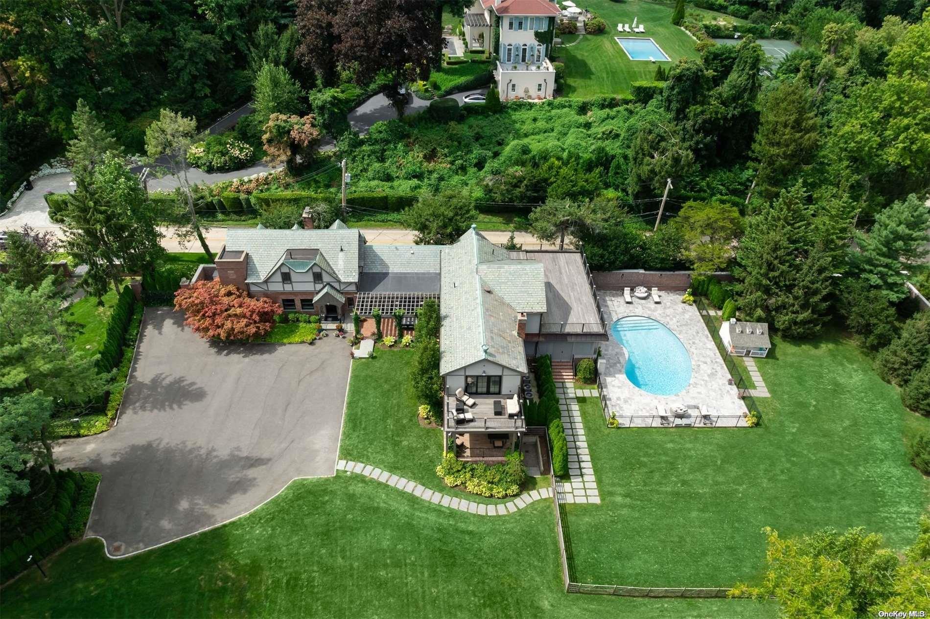 Centre Island, New York 11771, United States, 18 Bedrooms Bedrooms, ,20 BathroomsBathrooms,Residential,Active,29480