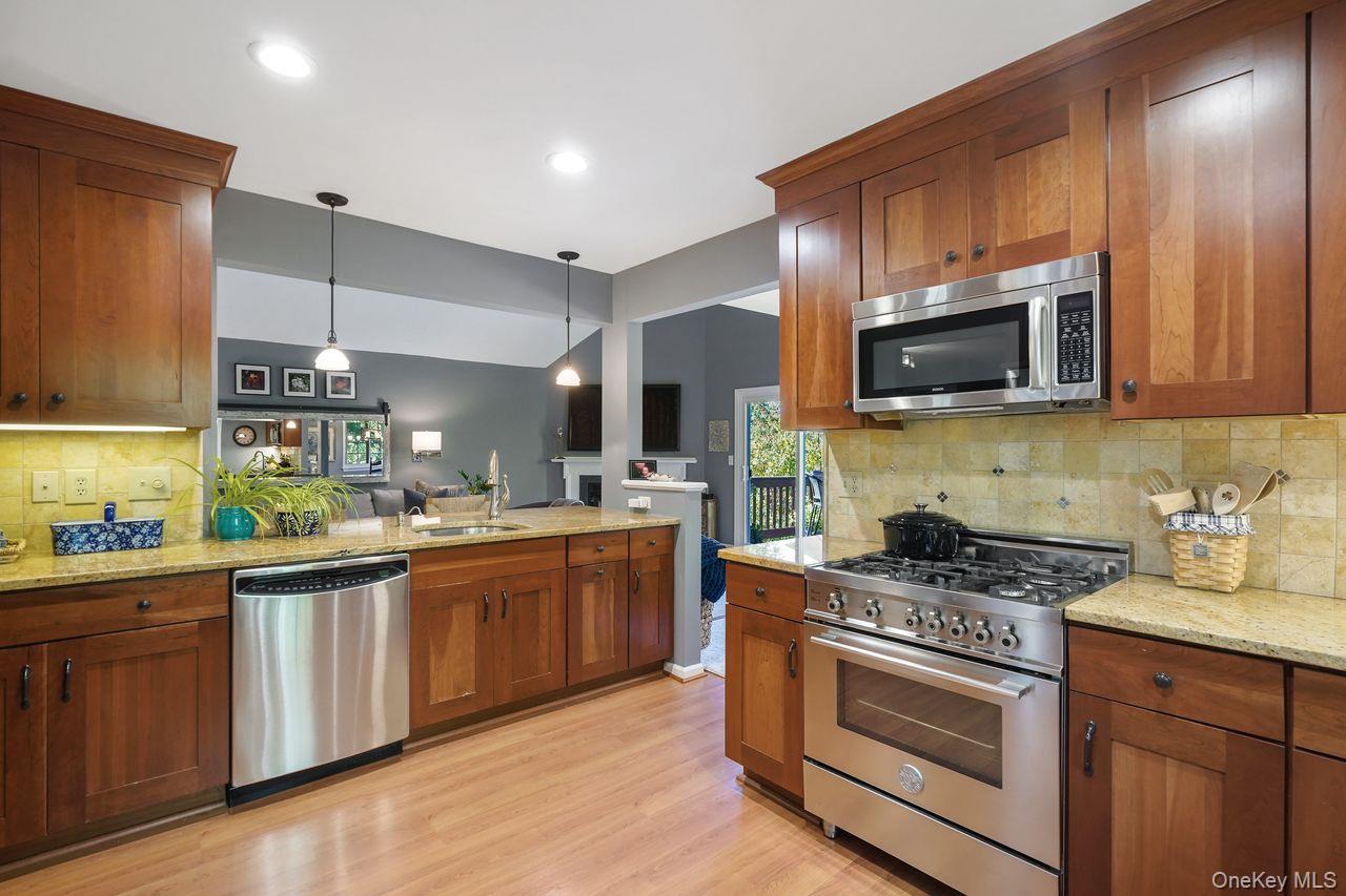 306 Orchard Hill Lane