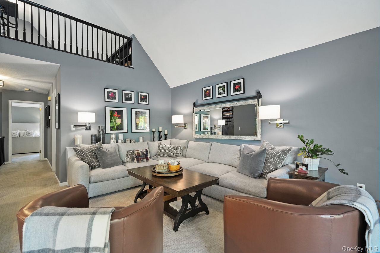 306 Orchard Hill Lane