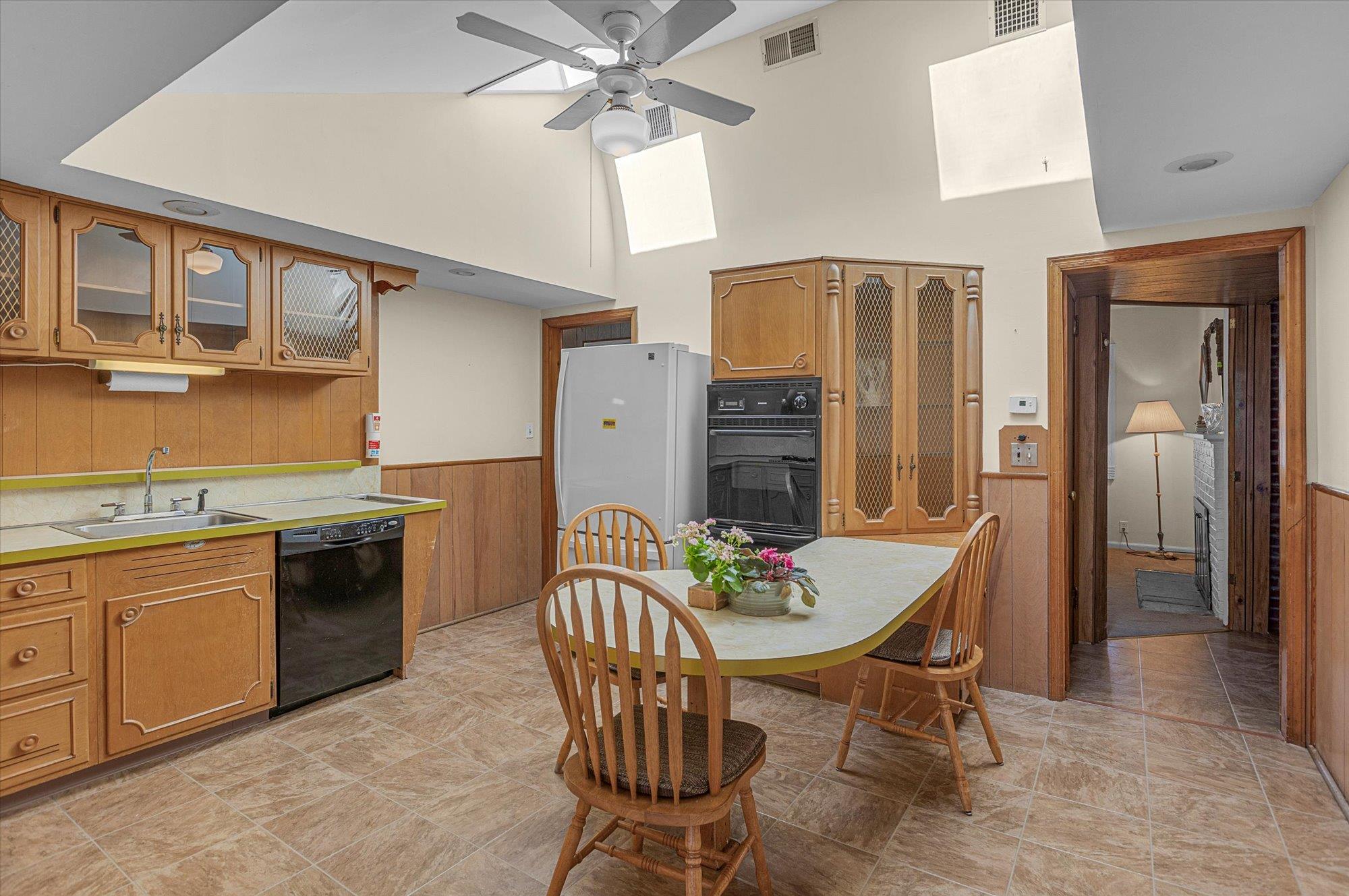 5 Shawnee Street, Centerport, New York image 6