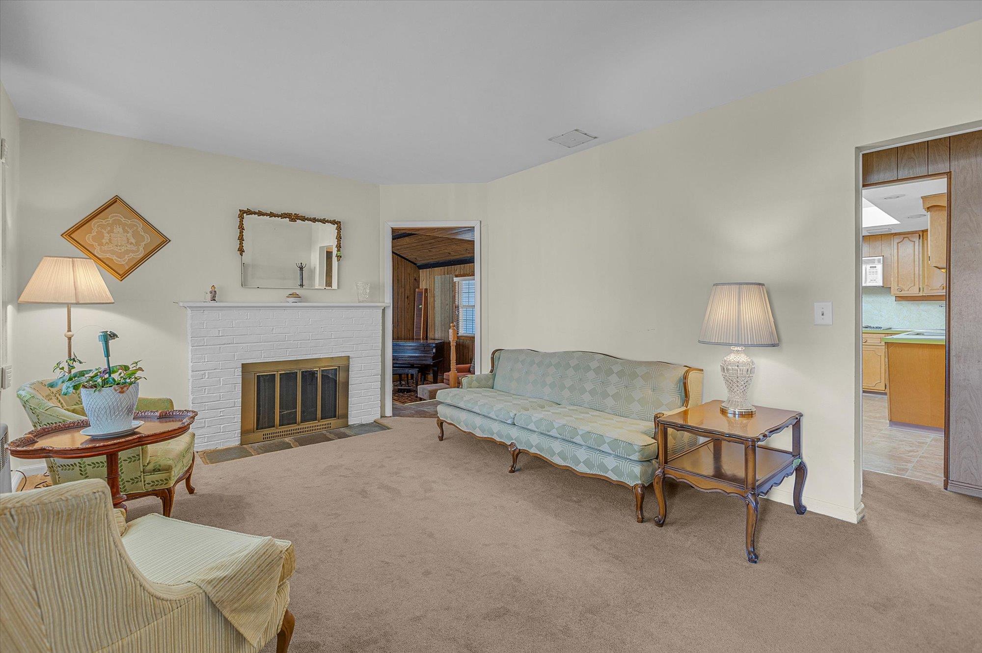 5 Shawnee Street, Centerport, New York image 3