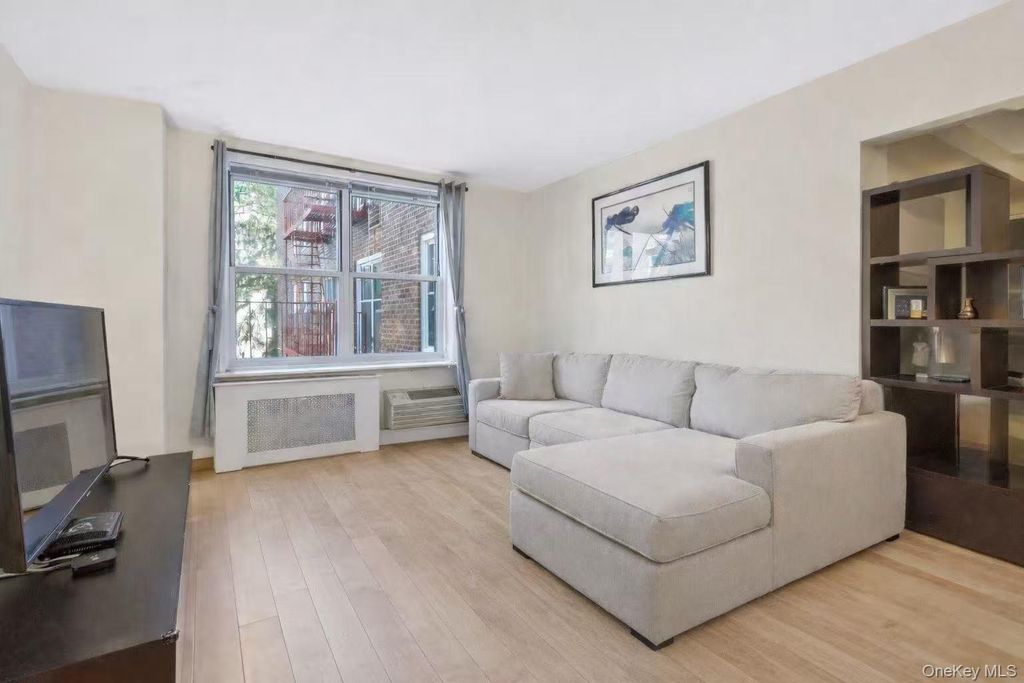 Photo of 14205 Roosevelt Avenue #339, Flushing, NY 11354 (MLS # 964895)