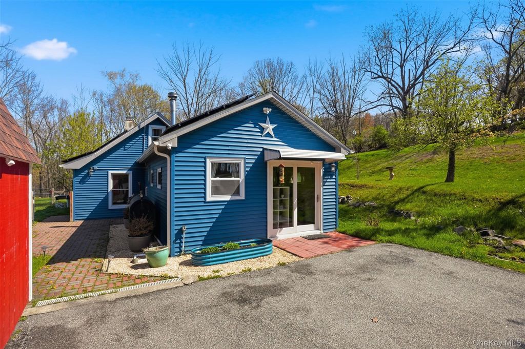 Photo of 101 Minisink Turnpike, Westtown, NY 10998 (MLS # 990154)