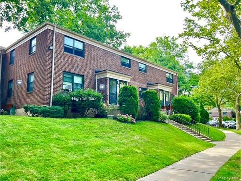 Homes For Sale - 219-36 74 Avenue #323A1<br/> Bayside, NY 11364