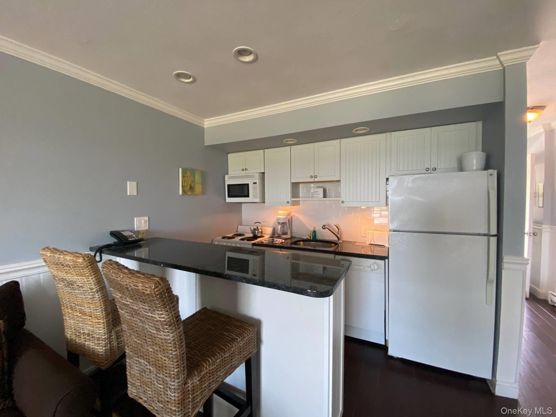 727 Old Montauk Highway 224