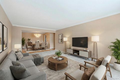 Homes For Sale - 124 S Park Ave Ave #2-S<br/> Rockville Centre, NY 11570