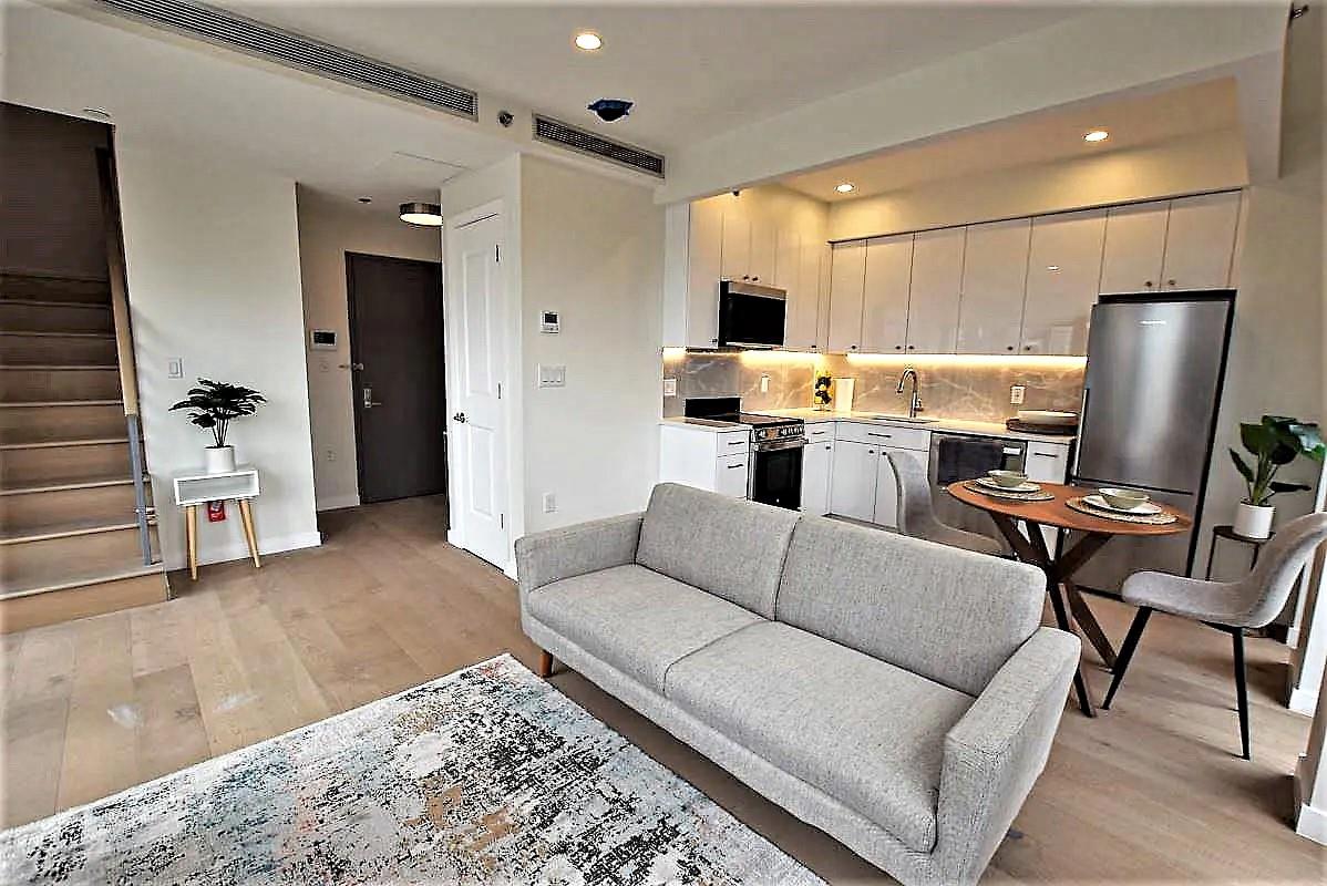 Rental Property at 44th Street, Sunnyside, Queens, NY - Bedrooms: 2 
Bathrooms: 1 
Rooms: 3  - $4,387 MO.