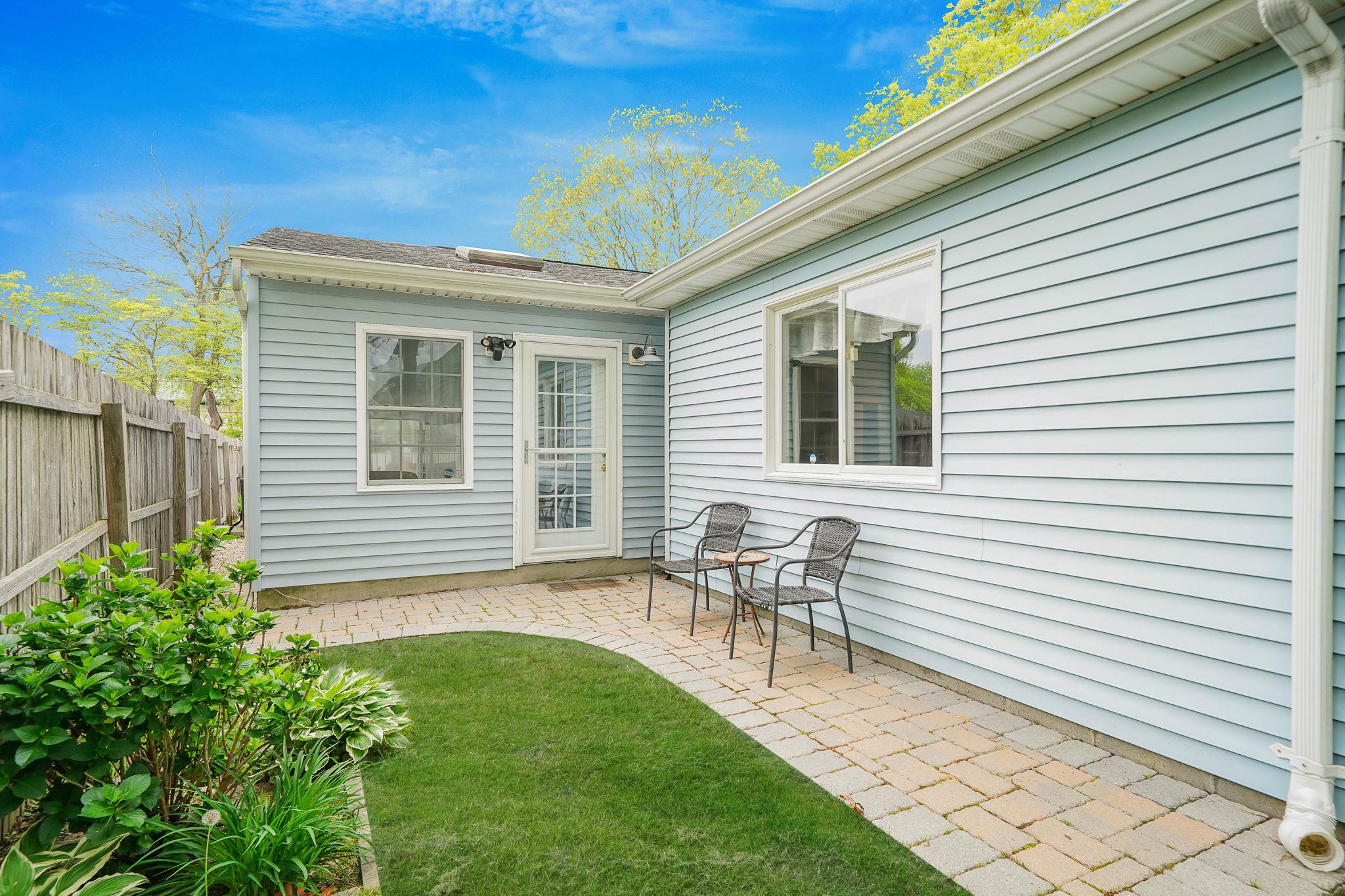 4 Allanwood Drive, Shirley, New York image 3