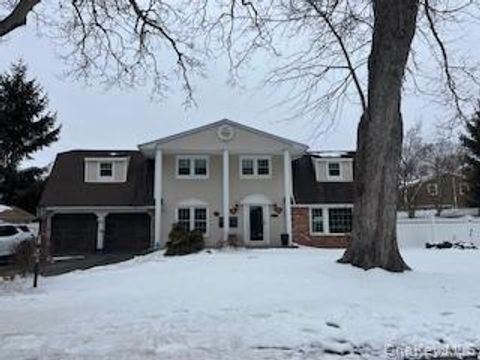 79 Amy Drive Sayville NY 11782
