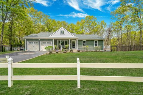 Homes For Sale - 14 Belvoir Court<br/> Ridge, NY 11788