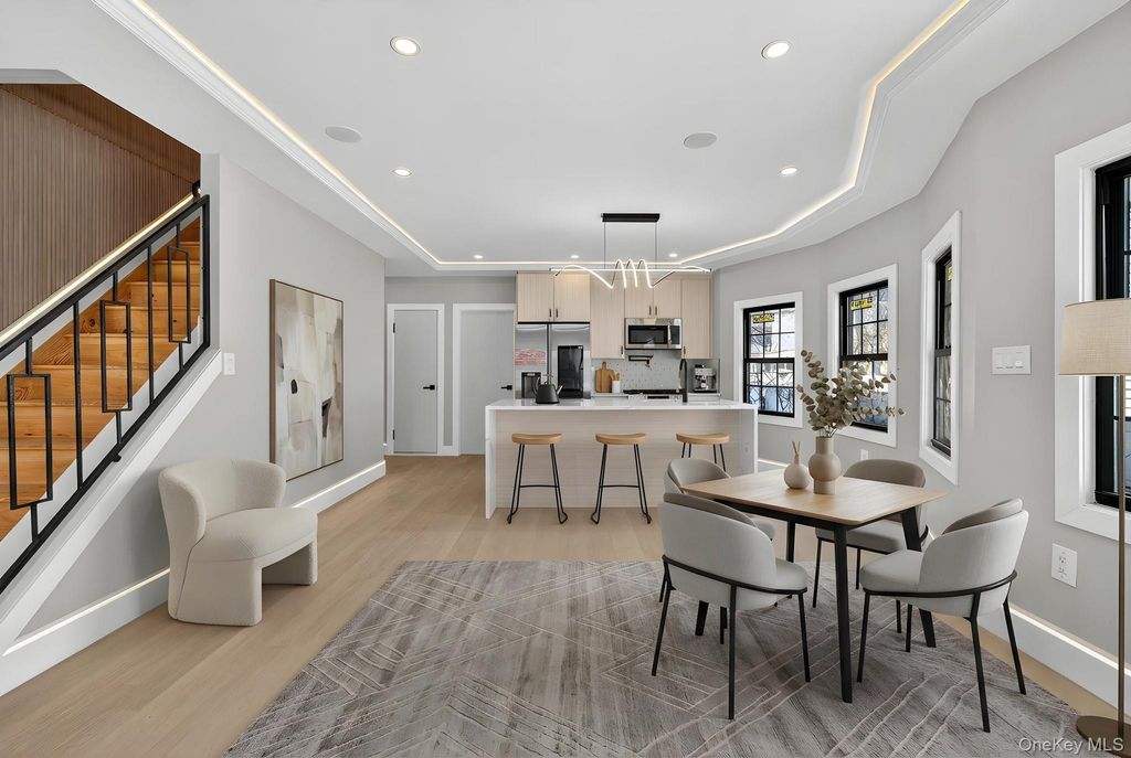 Photo of 17611 137th Avenue, Rochdale, NY 11434 (MLS # 967587)