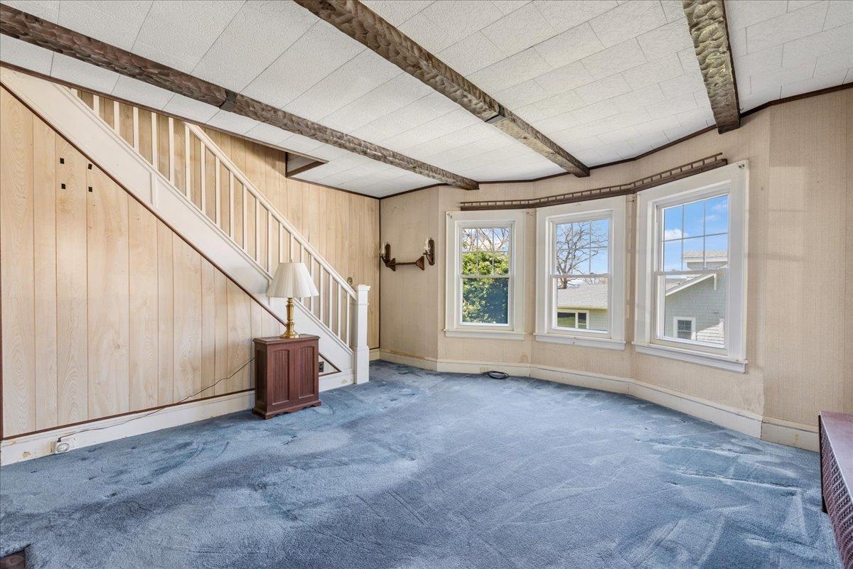 Huntington Bay, New York 11743, United States, 3 Bedrooms Bedrooms, ,1 BathroomBathrooms,Residential,Pending,118044