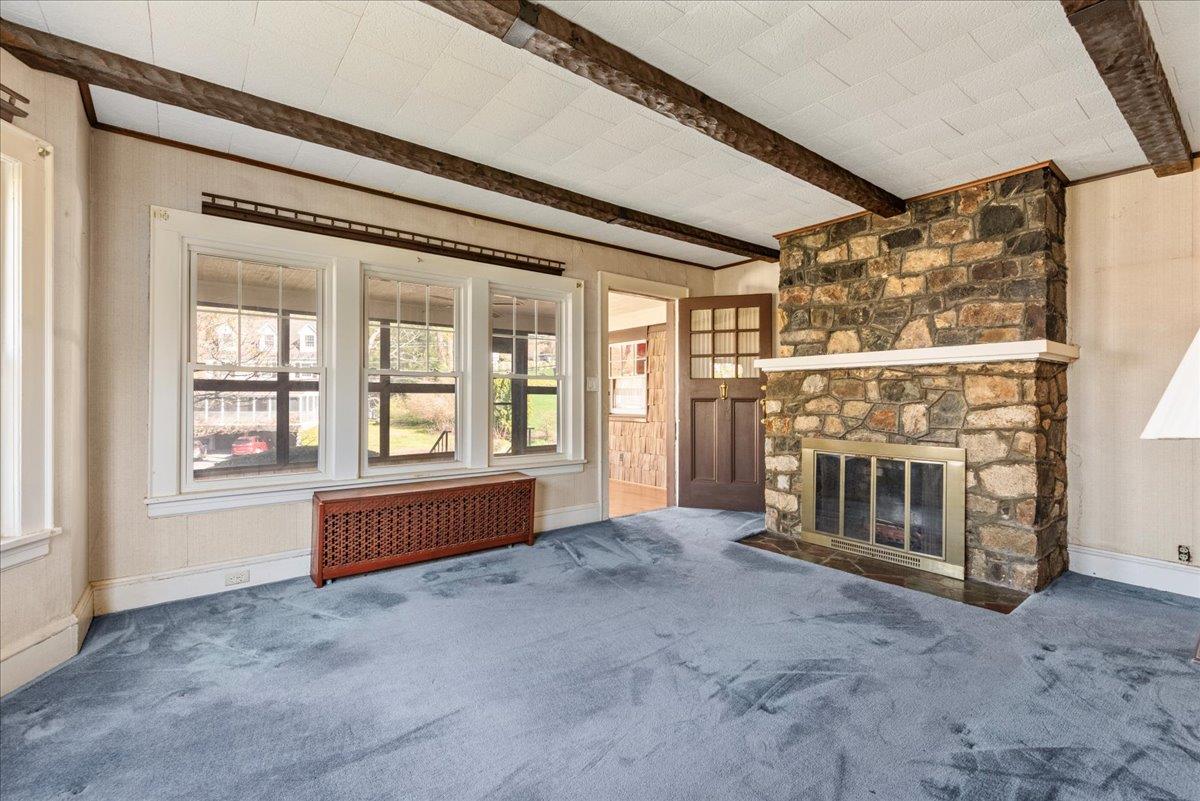 Huntington Bay, New York 11743, United States, 3 Bedrooms Bedrooms, ,1 BathroomBathrooms,Residential,Pending,118044