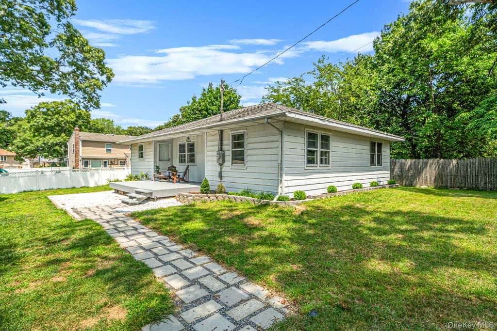 Photo of 15 Oceanview Avenue, Farmingville, NY 11738 (MLS # 1034155)