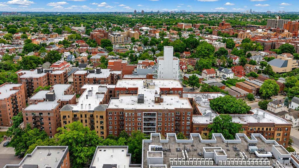 Photo of 144-30 Sanford Avenue #6L, Flushing, NY 11355 (MLS # 1033804)