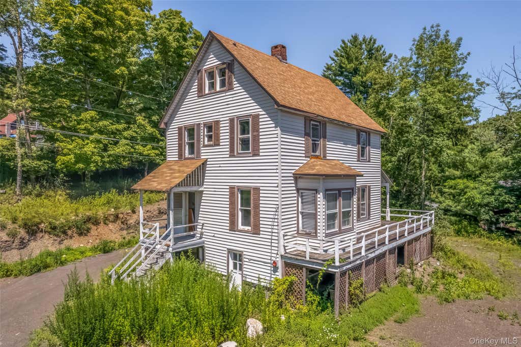 Photo of 188 Henry Road, Cragsmoor, NY 12420 (MLS # 1036010)
