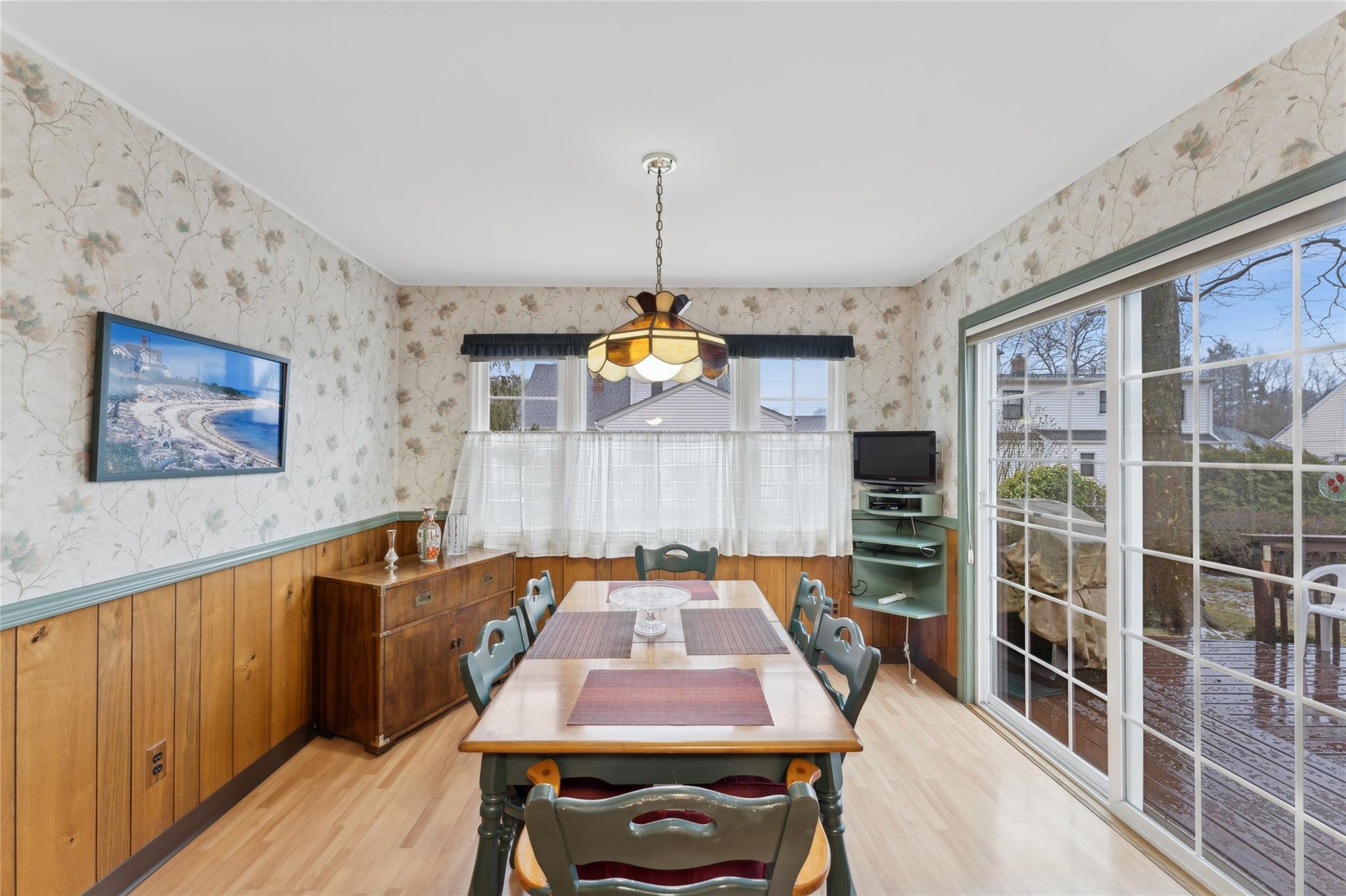 137 Arleigh Drive, Albertson, New York image 9