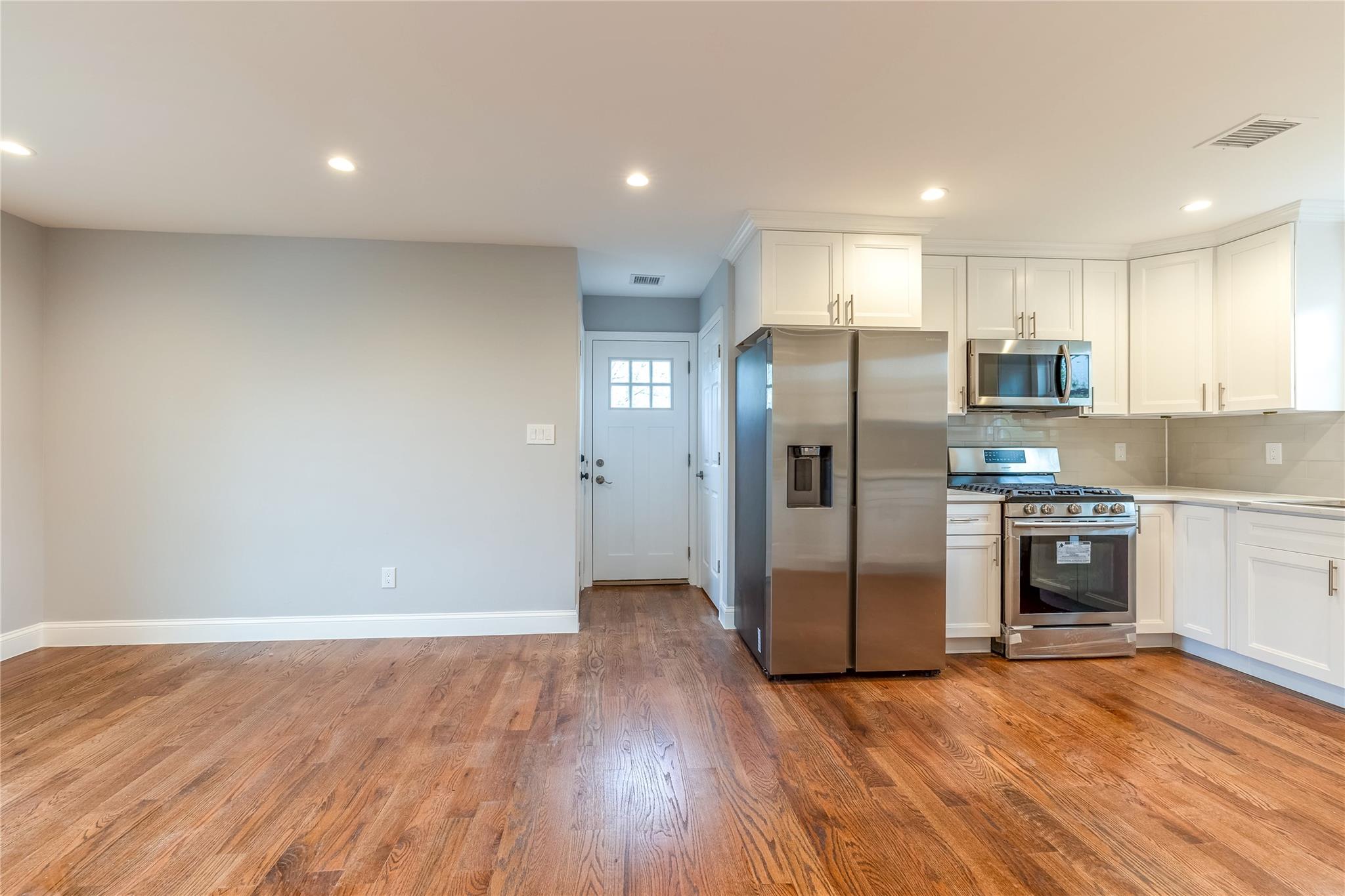 32 Grand Boulevard, Wyandanch, New York image 20