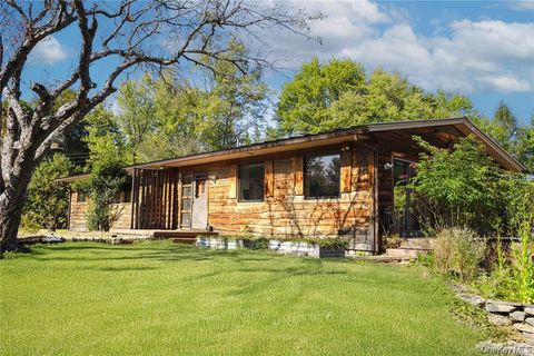 Homes For Sale - 6652 State Route 42<br/> Woodbourne, NY 12788