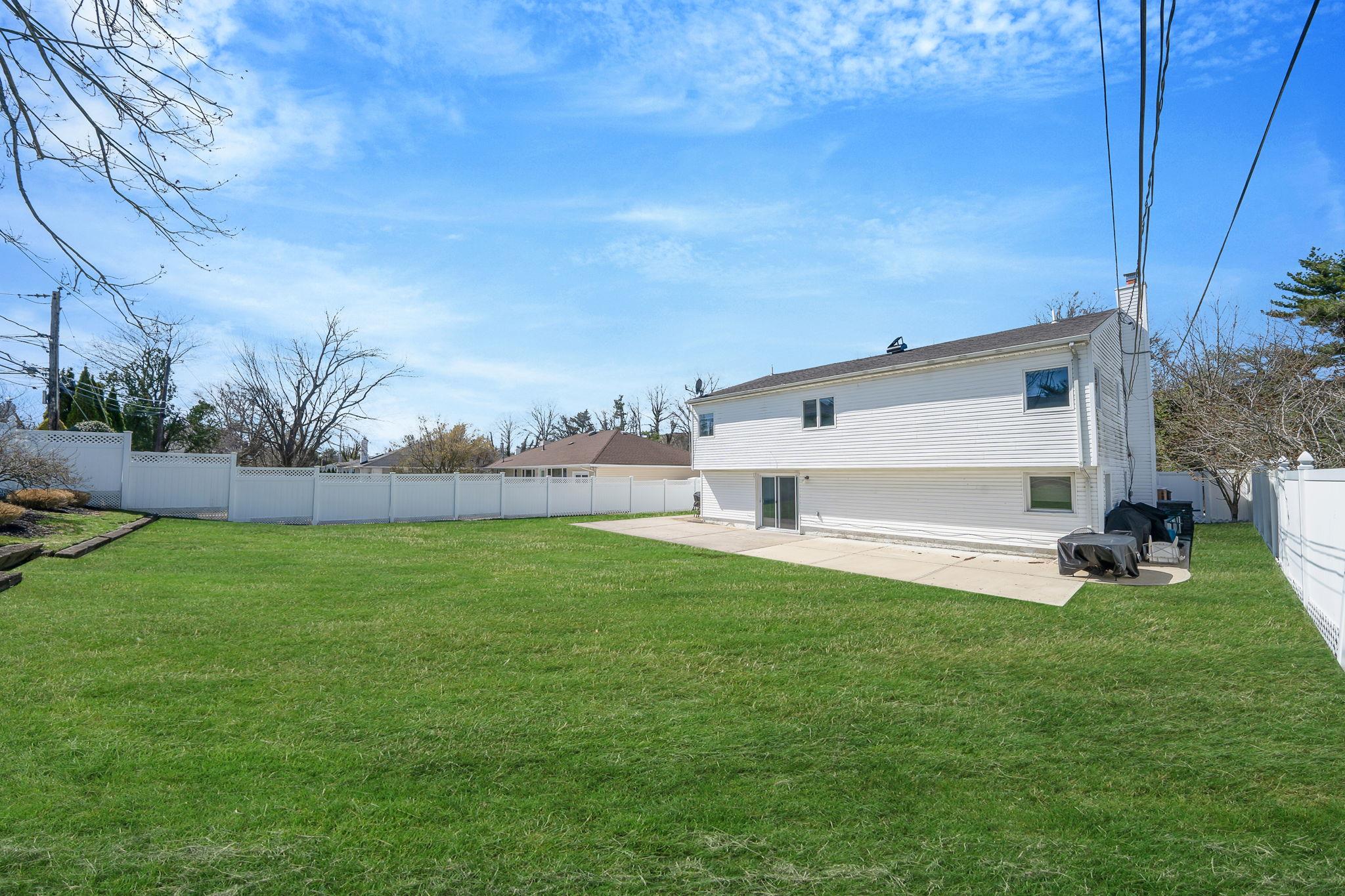 42 Marlene Drive, Syosset, New York image 17