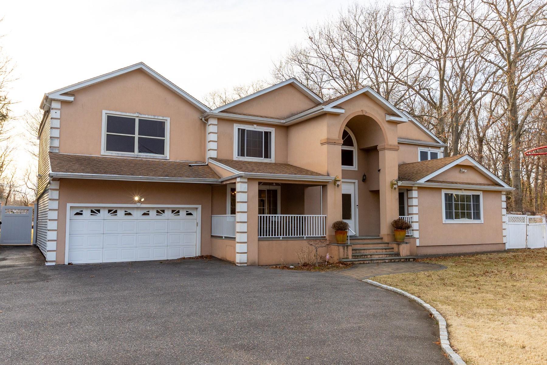 1076 Westminster Avenue, Dix Hills, New York image 2