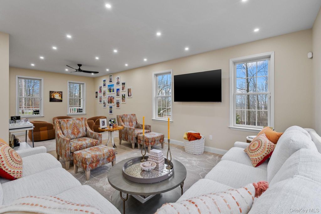 Photo of 159 Rombout Road, Poughkeepsie, NY 12603 (MLS # 973688)