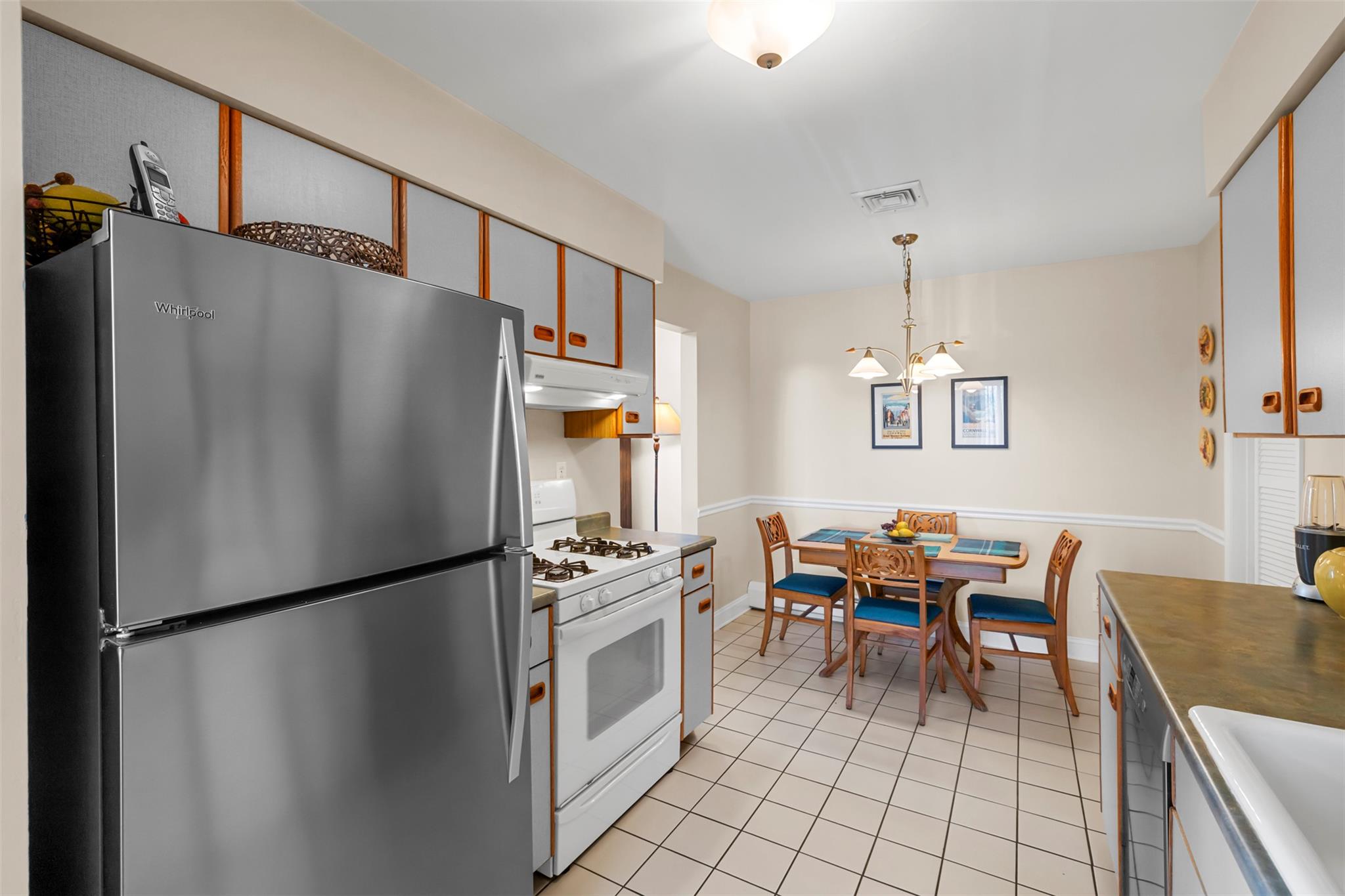 100 Marian Court, Warwick, New York image 11